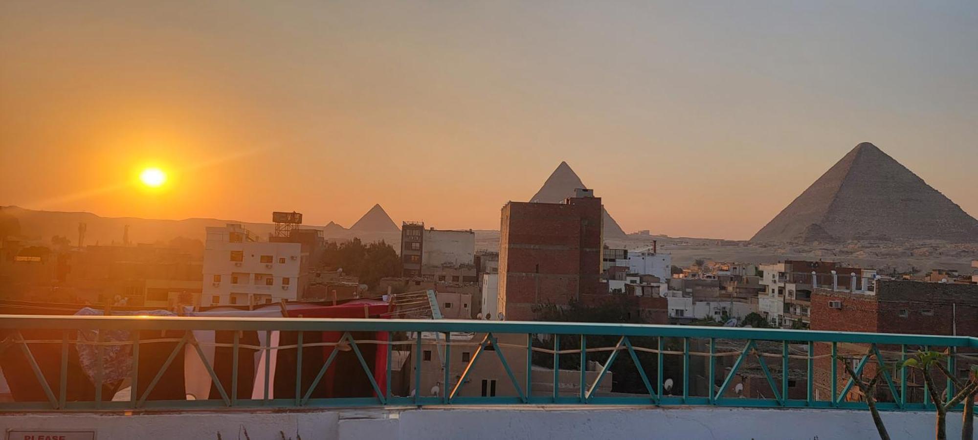 Pyramids Temple Guest House Kafrat al Jabal Exterior photo